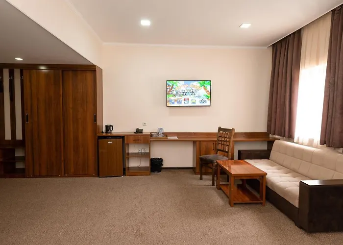 Makon Hotel