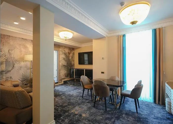 W Regal Boutique Hotel&Spa