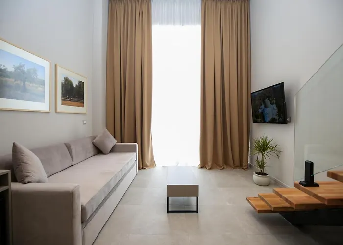 Toto Hotel & Apartments