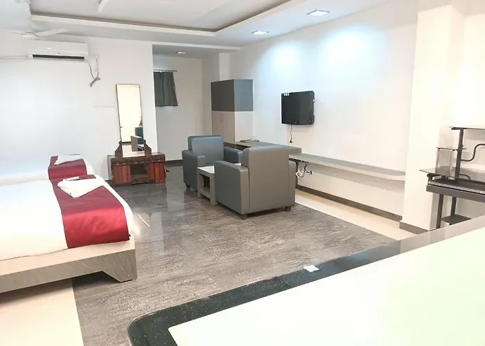 Hotel Blue Moon