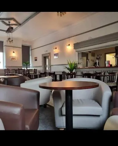 Tadross Hotel