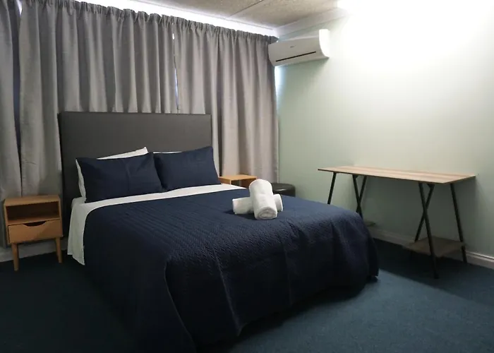Warners Bay Hotel