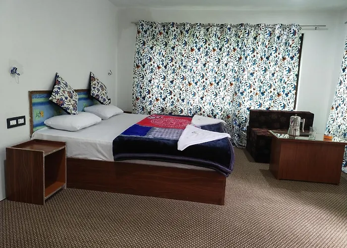 Tip Top Pahalgam