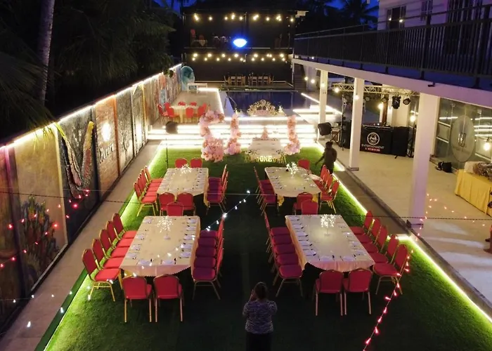 Aurora Banquet And Hotel