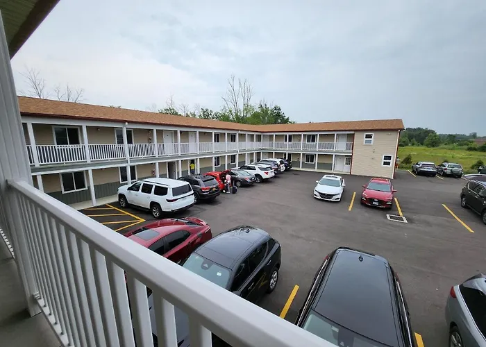 Stay Inn And Suites