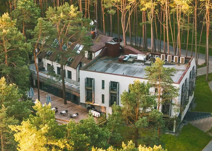 Ese Hotel