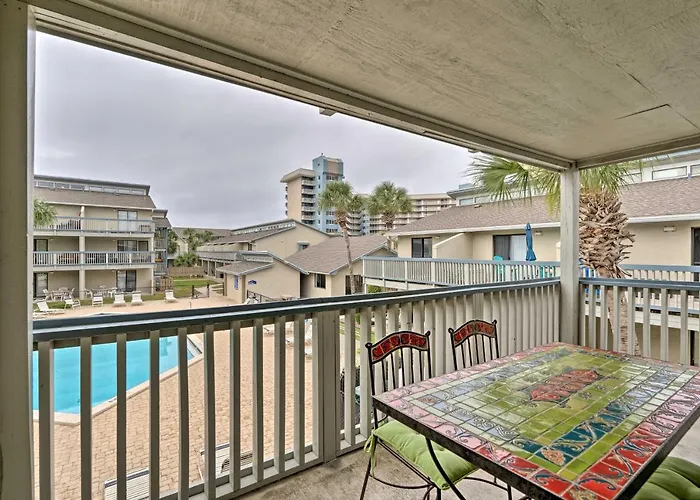 Convenient Pcb Condo W/ Pool Access: Walk To Beach