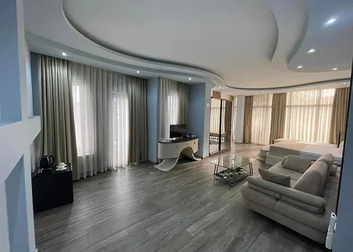 Hotel Light Palace