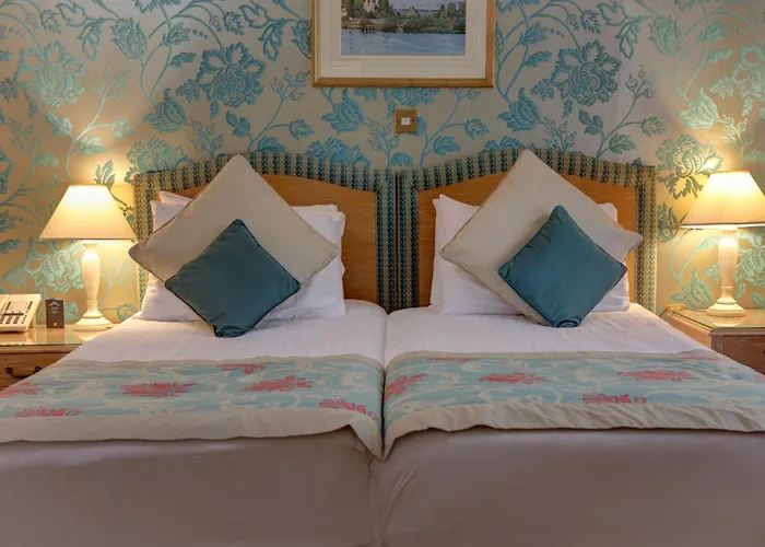 Norfolk Royale Hotel