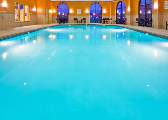 Holiday Inn Express Nashville-Opryland By Ihg