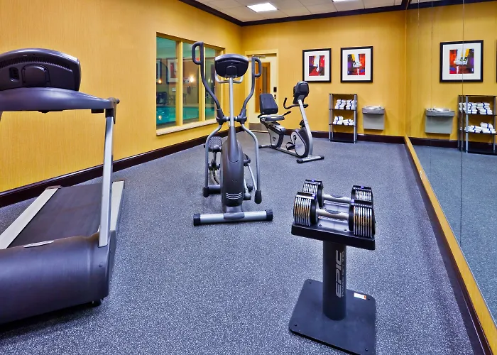 Holiday Inn Express Nashville-Opryland By Ihg