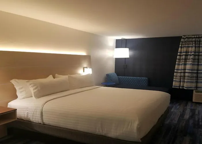Holiday Inn Express - Williamsburg Busch Gardens Area, an IHG Hotel