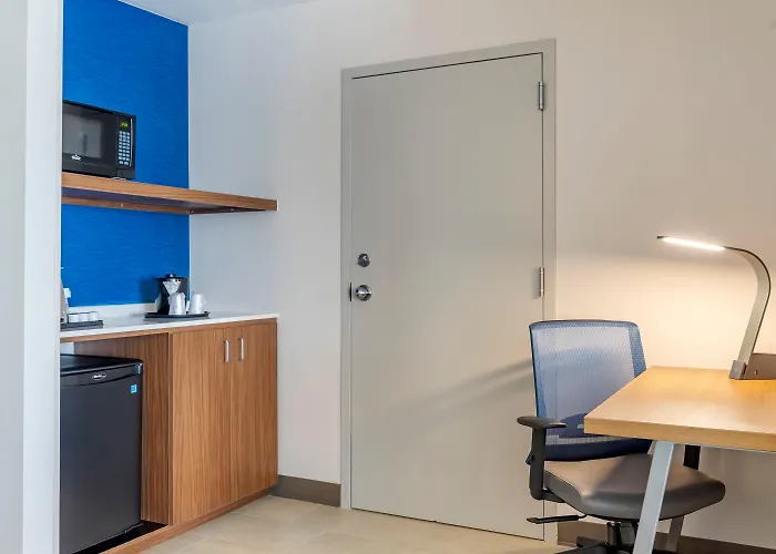 Holiday Inn Express Hotel & Suites Albuquerque Midtown By Ihg