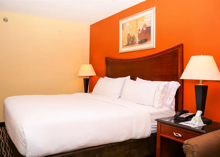 Four Points By Sheraton Fayetteville Fort Bragg