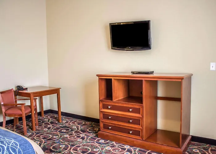 Comfort Inn & Suites Kent - University Area