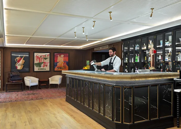 H10 Corregidor Boutique Hotel