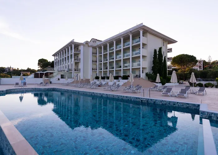 Avalon Palace Hotel By Ghh (Adults Only)