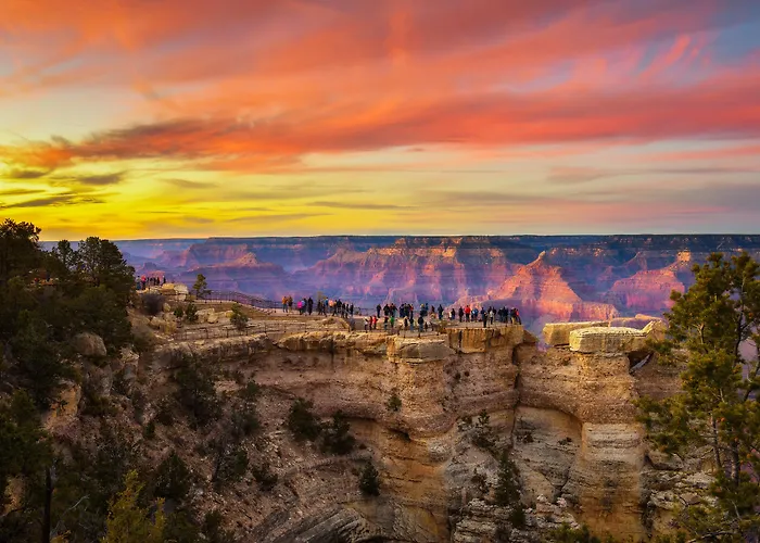 Grand Canyon Hotel & Suites