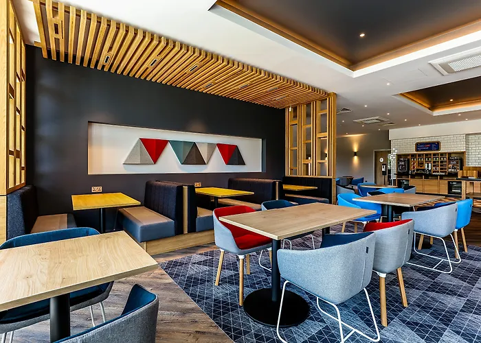 Holiday Inn Express Edinburgh City West By Ihg