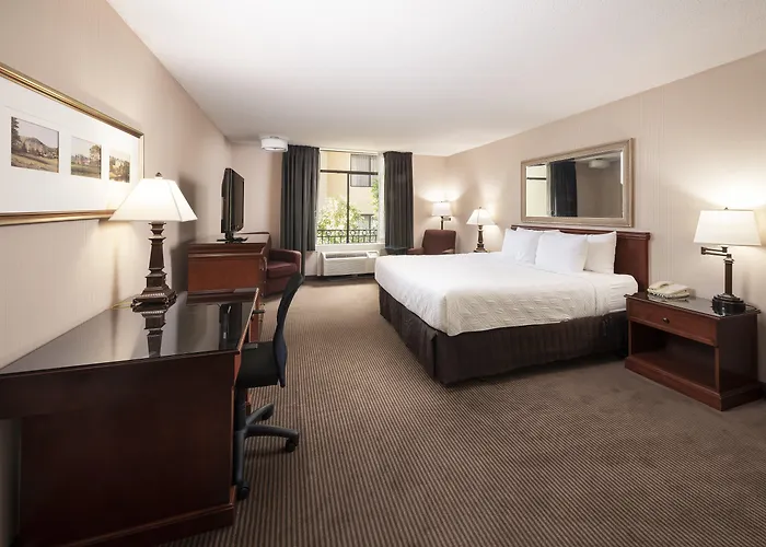 Concord Plaza Hotel