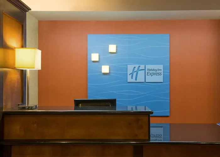 Holiday Inn Express Hotel & Suites Wauseon By Ihg