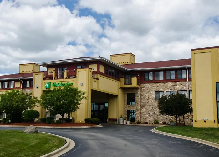 Holiday Inn Hotel Pewaukee-Milwaukee West By Ihg