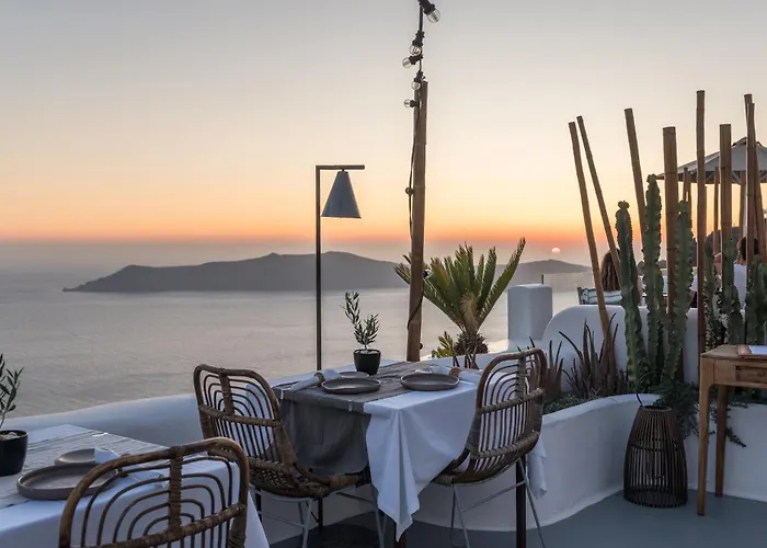 Cocoon Suites (Adults Only)