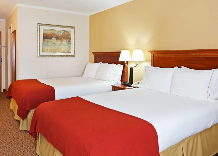 Holiday Inn Express & Suites Greensboro - I-40 Atwendover By Ihg