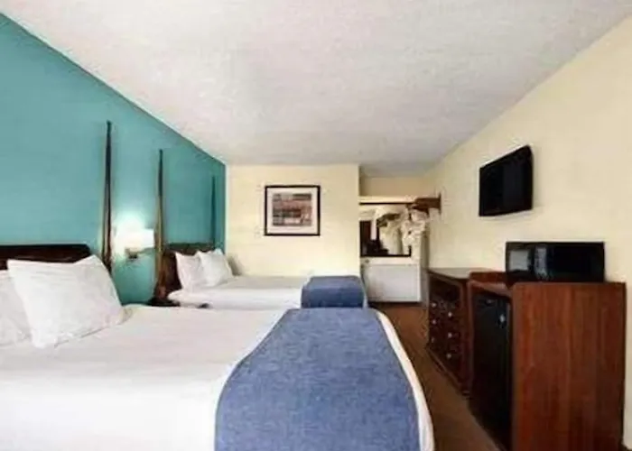 Baymont Inn & Suites