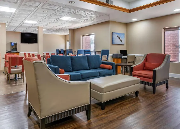 Comfort Inn & Suites Statesboro - University Area