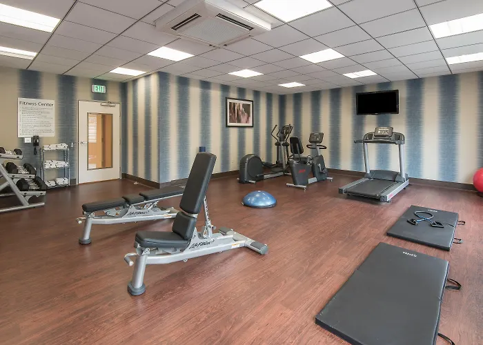 Holiday Inn Express & Suites Norwood By Ihg