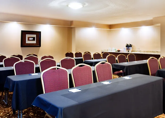 Holiday Inn Express Winston-Salem Medical Ctr Area