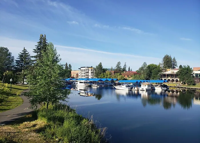 Best Western Edgewater Resort