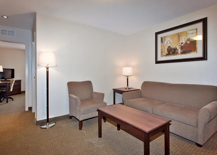 Holiday Inn Express & Suites Whitecourt By Ihg