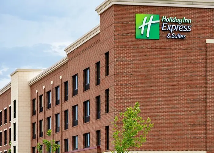 Holiday Inn Express & Suites Franklin - Berry Farms By Ihg