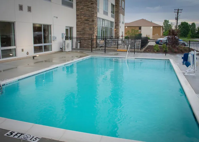 Holiday Inn Express & Suites West Memphis By Ihg