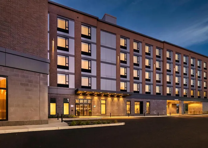 Holiday Inn Express - Boston Logan Airport - Revere By Ihg