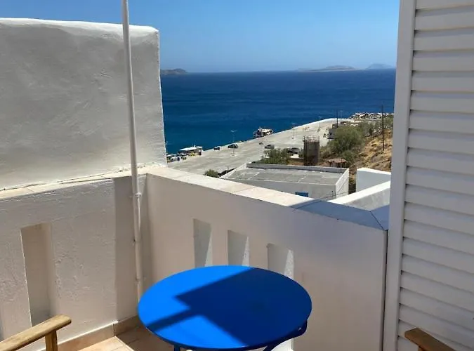 Yalos Rooms