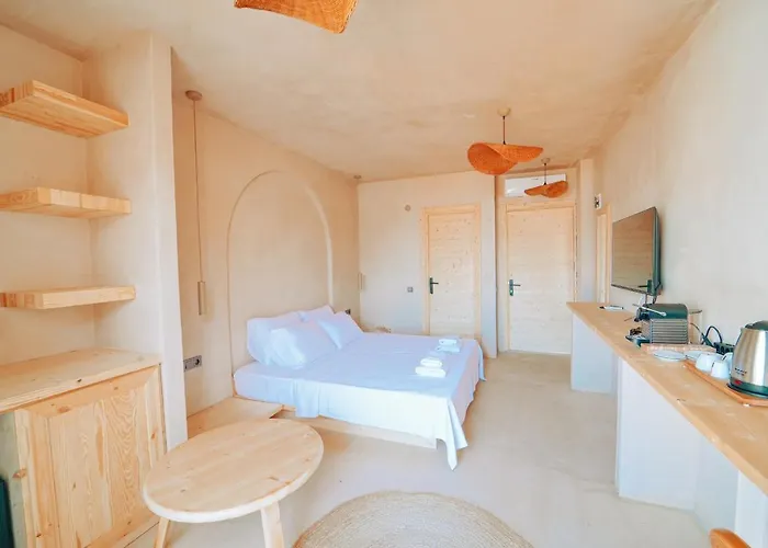 Felix Rooms