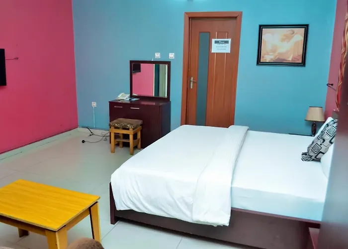 Proxima Inn