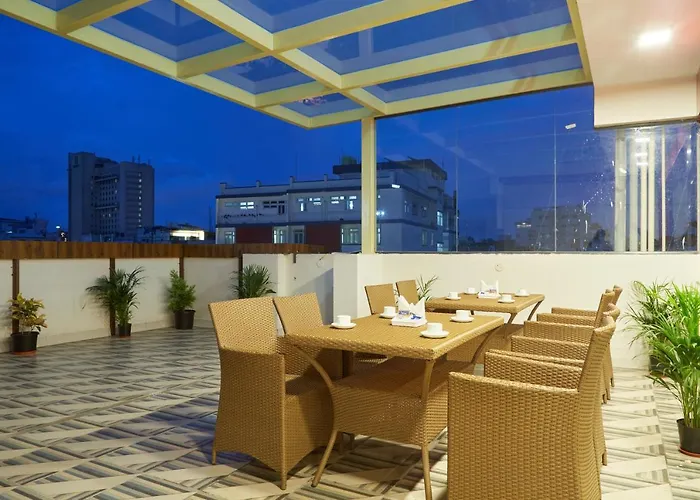 Vovo Premier Hotel