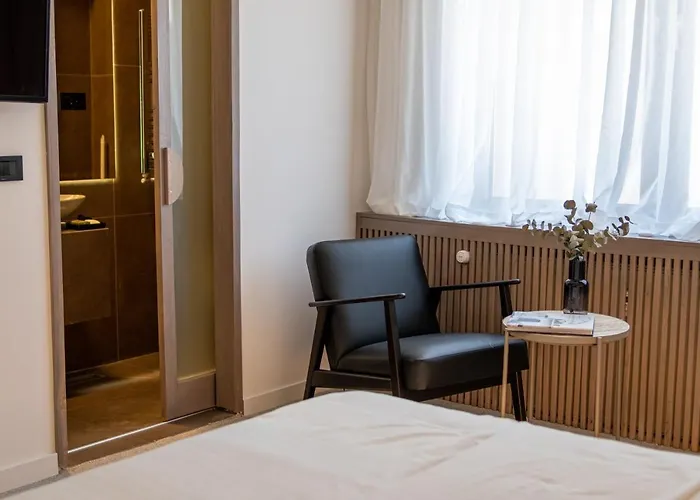 Bloom Suites