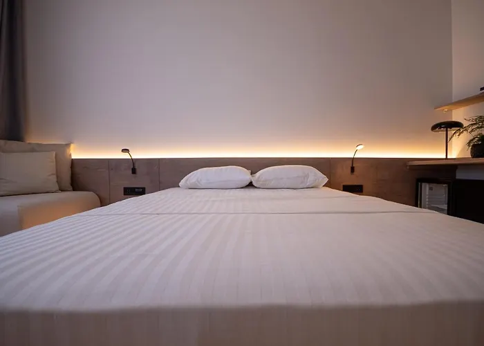 Bloom Suites