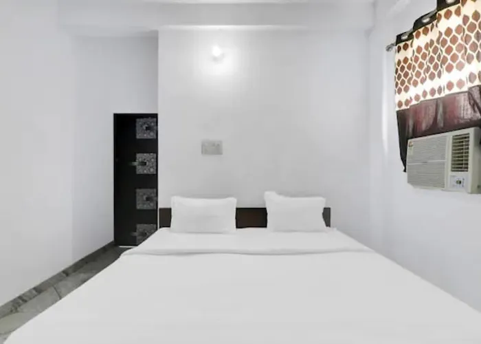 Goroomgo Shiv Ganga Guest House Varanasi - Excellent Customer Choice -Best Seller