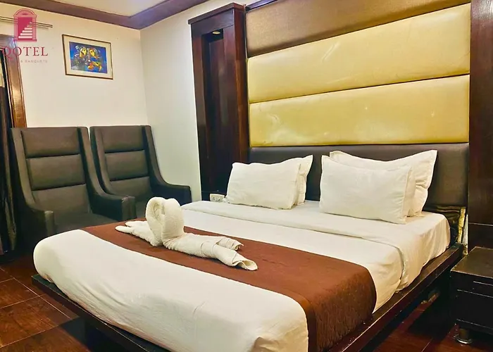 Qotel Express Sandberry Prashant Vihar