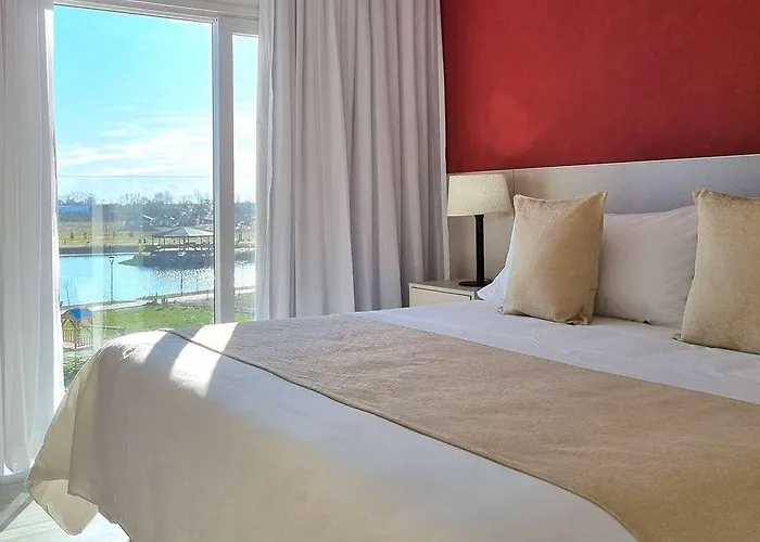 Days Inn By Wyndham Dolores Hotel Termal