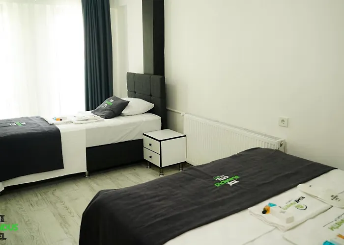 Blaundus Otel
