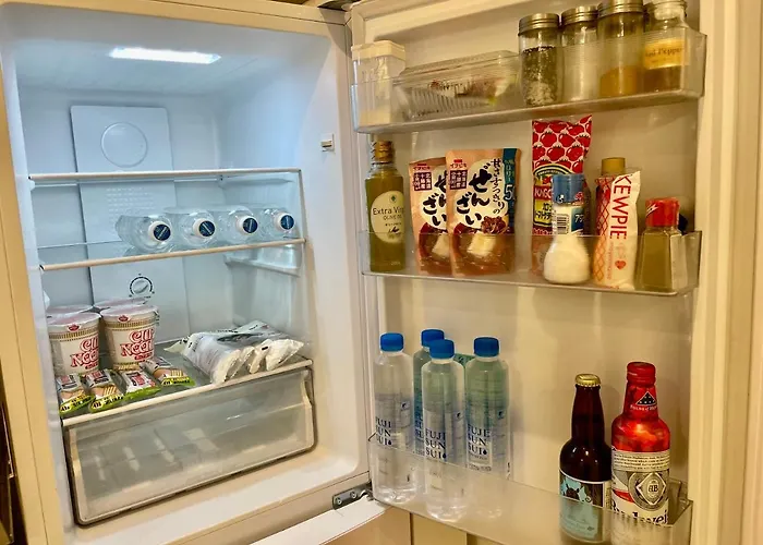 渋谷まで2駅10分!!一棟まるごと貸し切り!駅徒歩3分3部屋駐車場無料6人ok