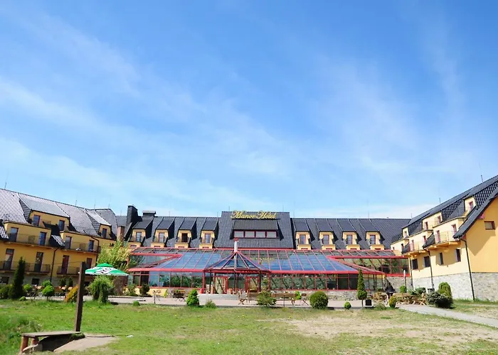 Manor Hotel