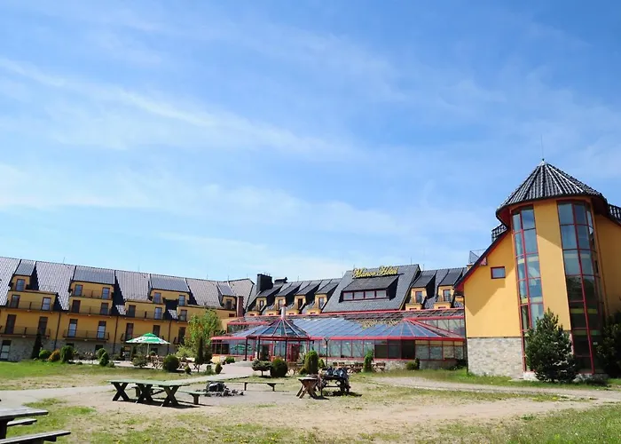 Manor Hotel